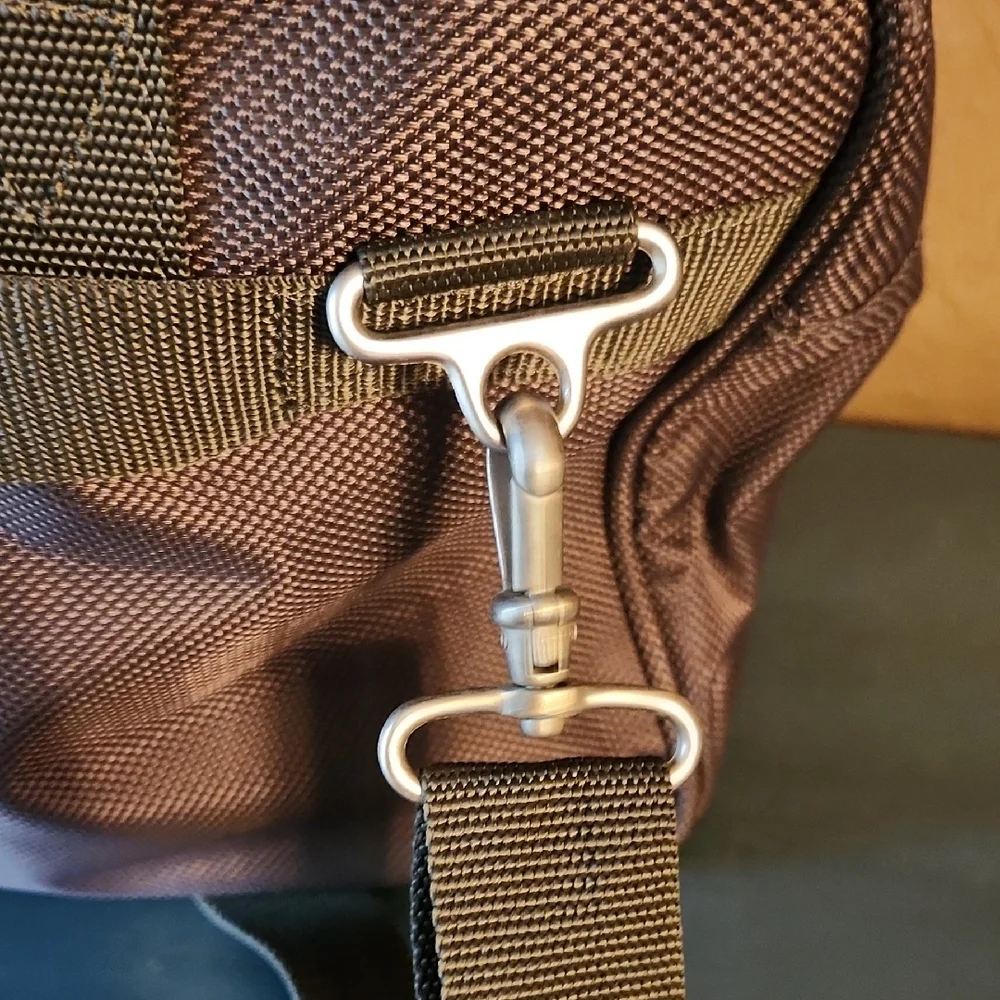 Ricardo Omega Plus Personal Bag, Olive Green, NWOT